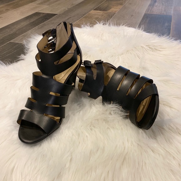 SOLD - Picture 4 of 5